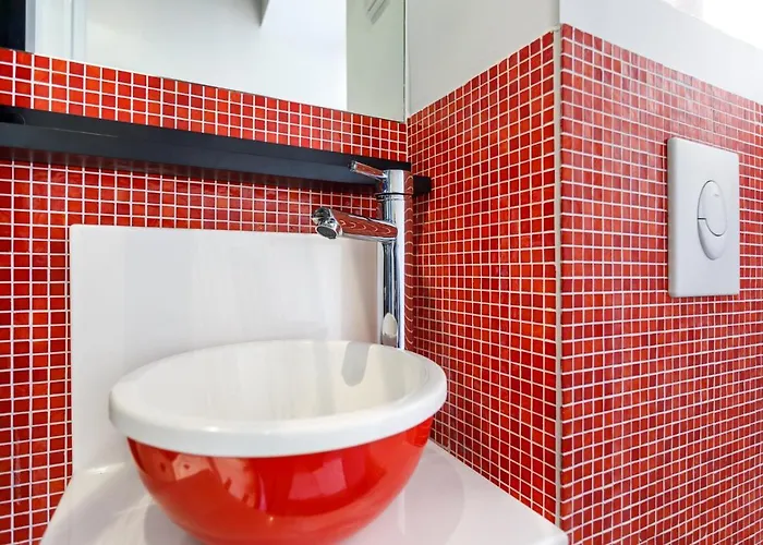 Aia דירה פארנו